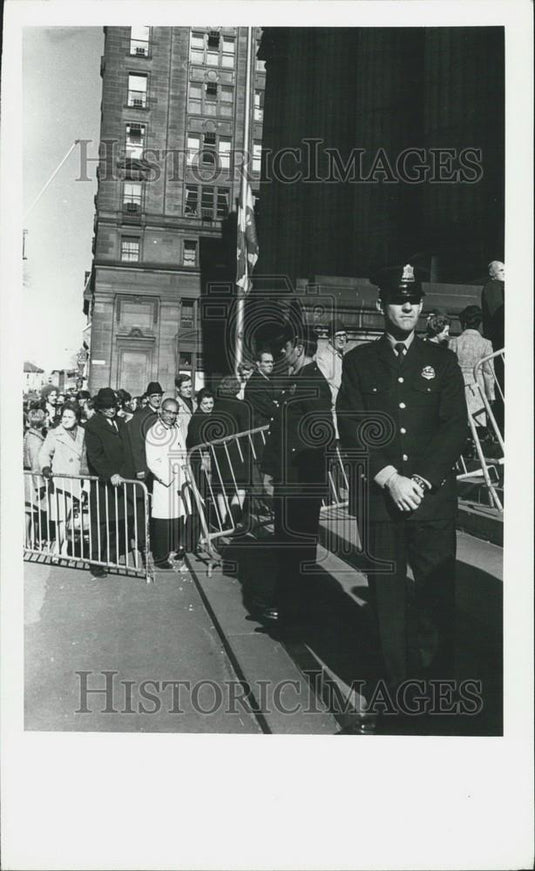 Press Photo Tragic Funeral Of Murdered Canadian Official By FLQ-Pierre Laporte - Historic Images