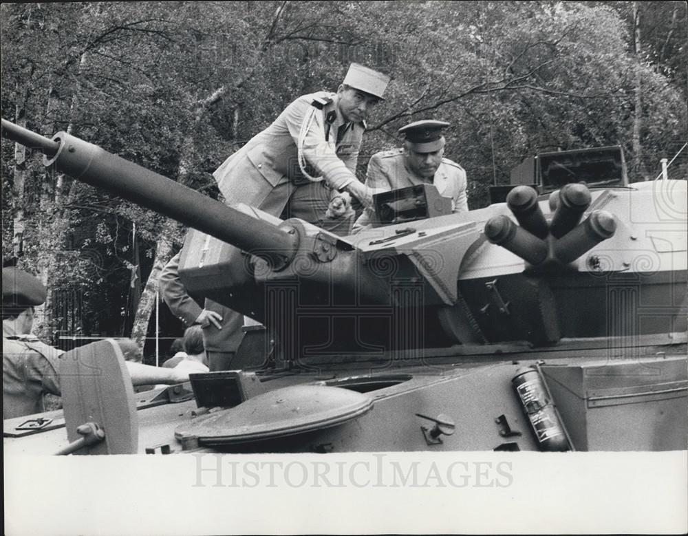 1973 Press Photo Aldershot Army Display - Historic Images