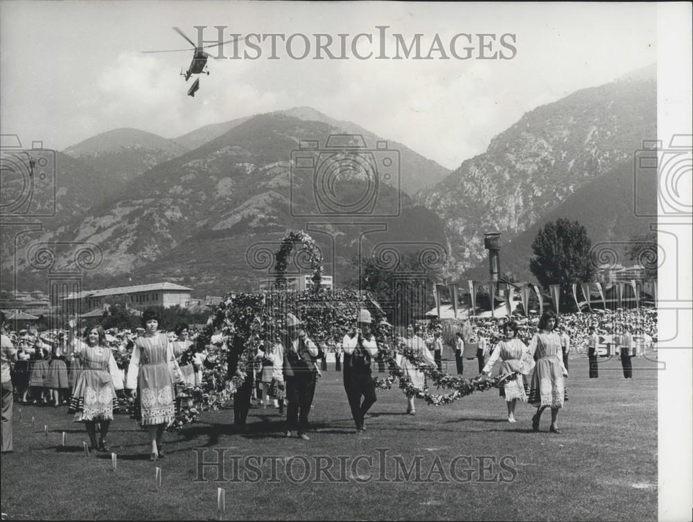 1975 Press Photo Festival Of The Rose, Karlovo, Bulgaria, Rose Valley - Historic Images