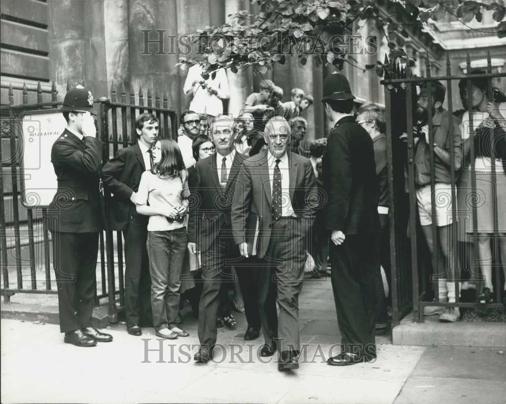 1969 Press Photo Premier Calls Cabinet Meeting to Discuss Ulster Situation - Historic Images