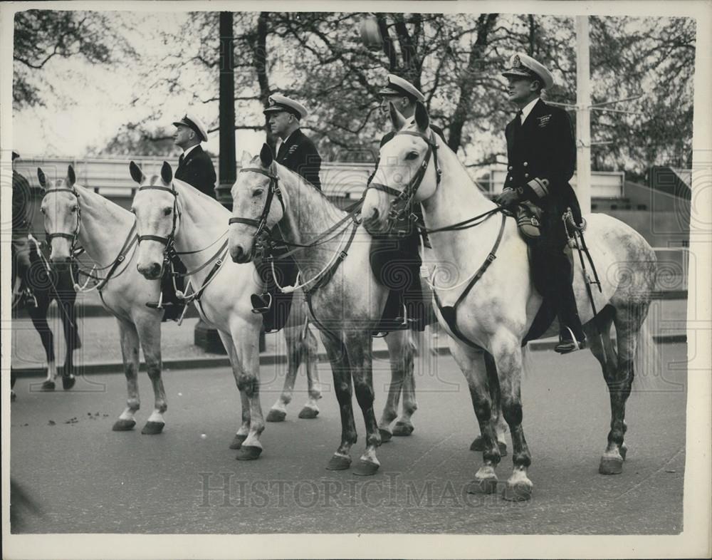 1953 Press Photo Rehearsal, Coronation Procession, Naval Officers - Historic Images