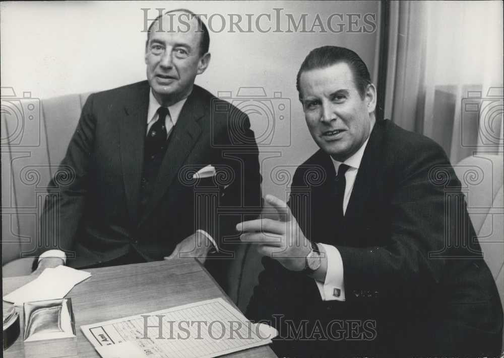 1963 Press Photo Adlai Stevenson visited Bonn, Germany - Historic Images