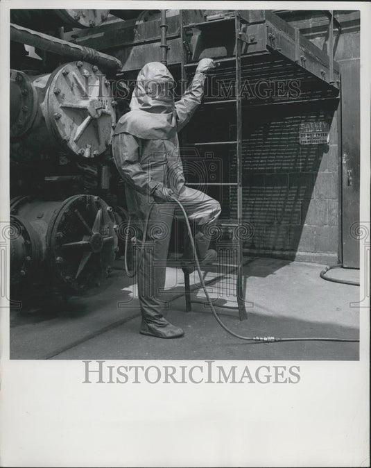 Press Photo Safety Equipment - Historic Images