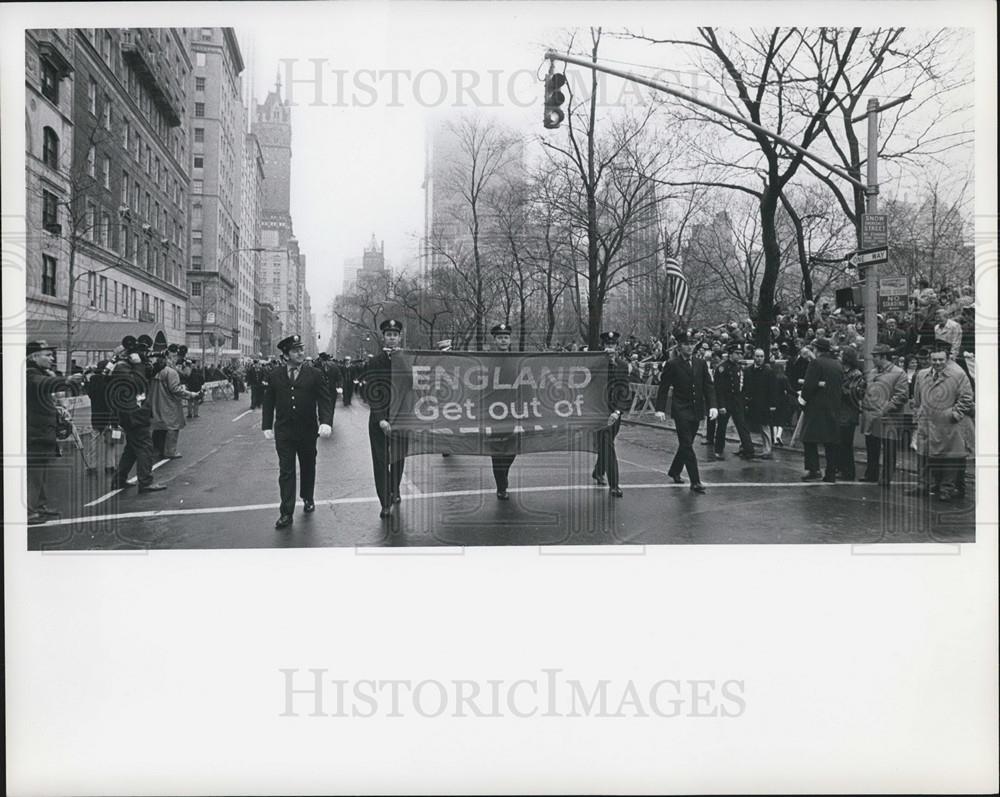 1972 Press Photo St. Patrick's day parade - Historic Images