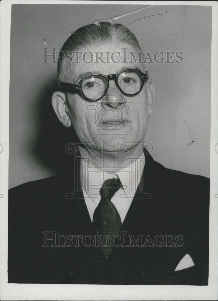 1953 Press Photo Divisional Inspector J. Mier, who was the first witness. - Historic Images