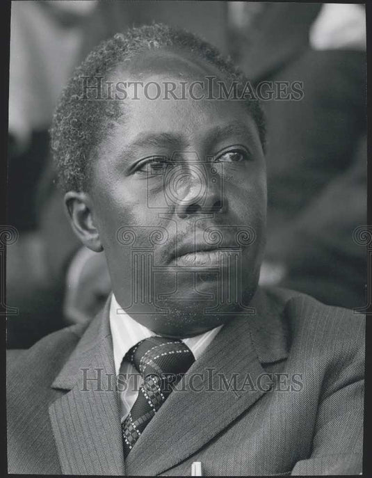 Press Photo Dr. Julius Gikonyo Kiano Kenyan Minister for Industry & Commerce - Historic Images