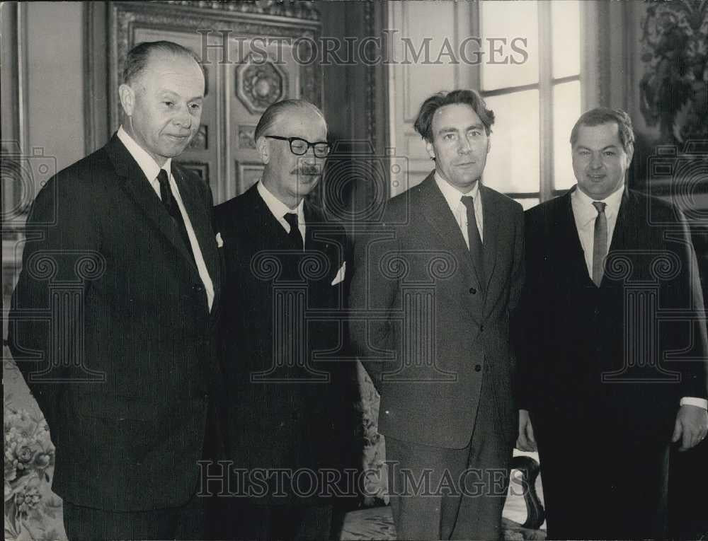 Press Photo Gaston Palewski State Minister Scientific Research Kistiakowski - Historic Images