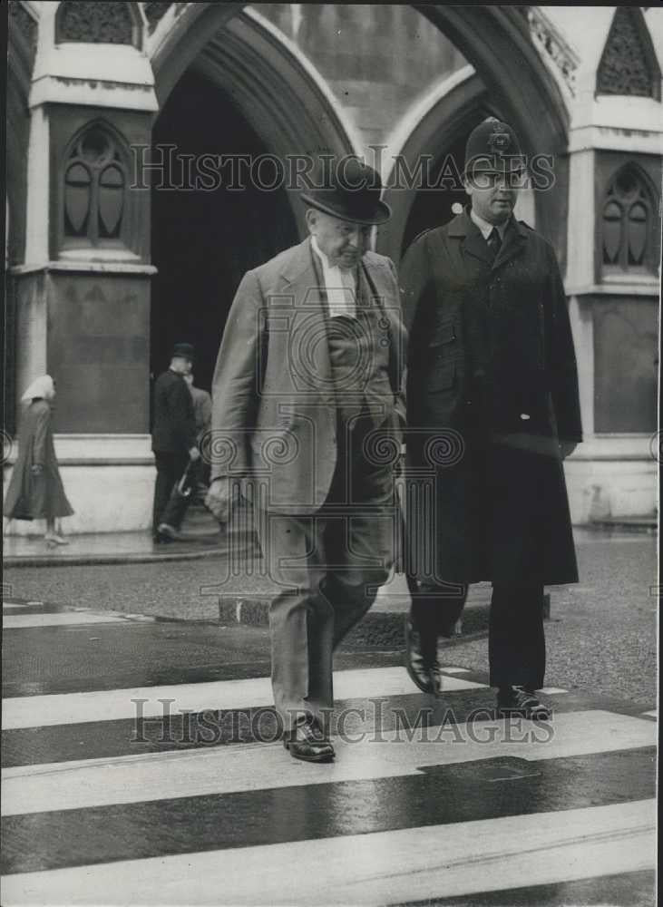 Press Photo Lord Goodard 81 Years old Resigns As Lord Chief Justice - Historic Images