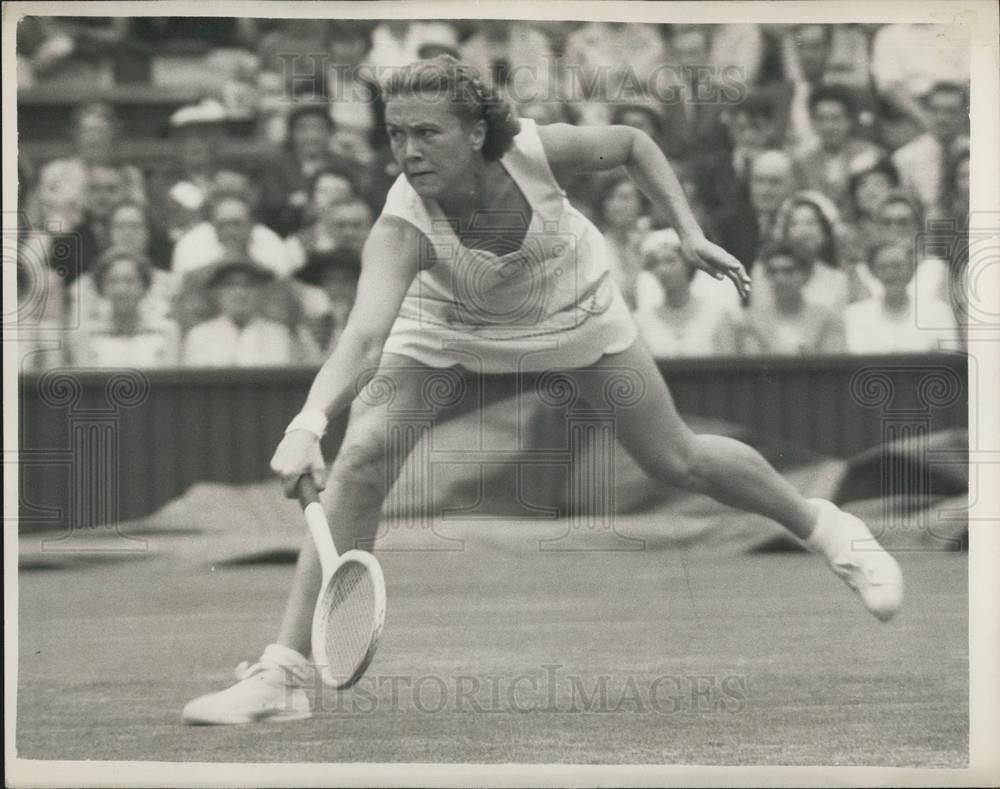 1959 Press Photo Patricia Ward Tennis Player Wimbledon Tennis Tournament - Historic Images