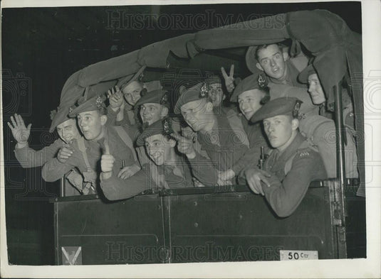 1953 Press Photo Argyll and Sutherland highlanders - Historic Images