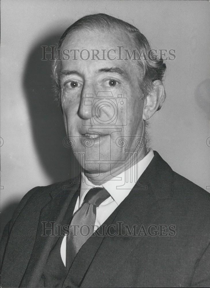 1975 Press Photo Kenneth Arthur East Ambassador Designate Iceland Foreign Office - Historic Images