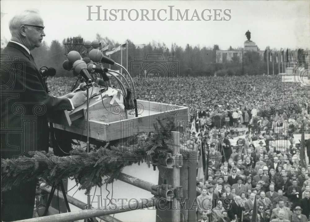 1962 Press Photo 720,000 Berliners Demonstrate For Freedom - Historic Images