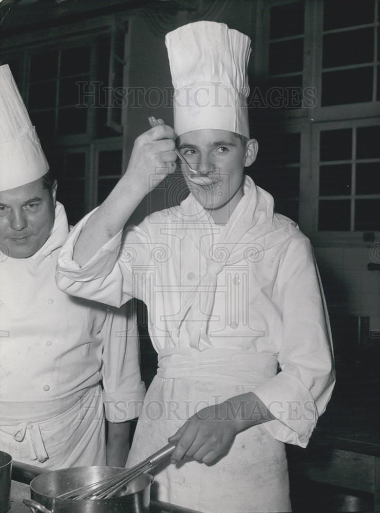 1960 Press Photo Fleury Fritsch Winner First Prize Apprentice Chefs Competition - Historic Images