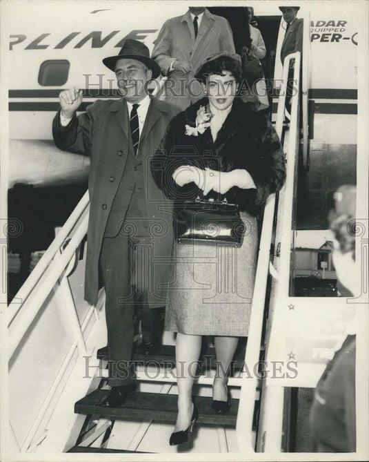 1958 Press Photo Gov of the New Jersey Hon. Robert B. Meyner & wife in London - Historic Images