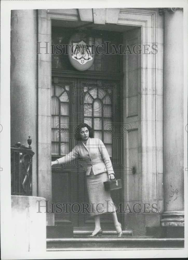 1956 Press Photo Helene Morris Ambassador said that he unable to receive her - Historic Images