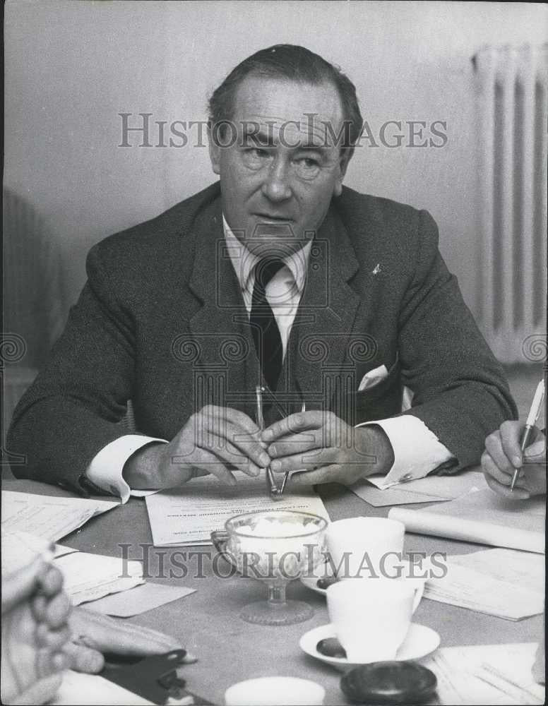 1968 Press Photo Major David Mills Secy Of All England Club At Wimbledon Press - Historic Images