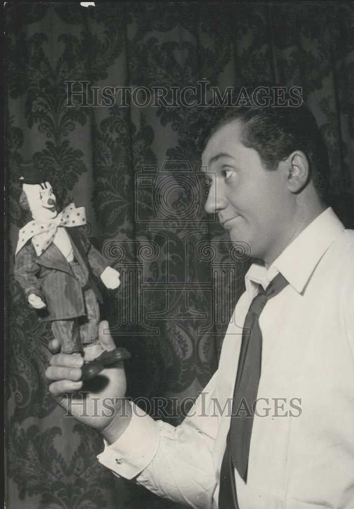 1953 Press Photo Jean Richard Famous Comic Takes Serious Acting Role - Historic Images