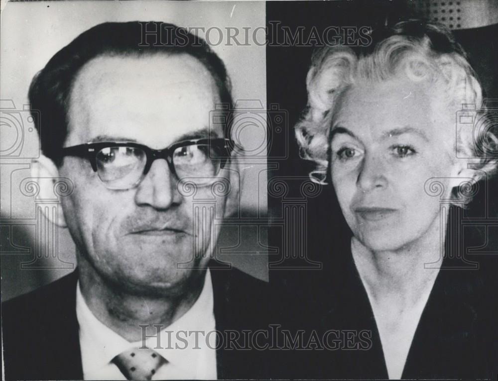 Press Photo Split photo of unknown man and woman - Historic Images