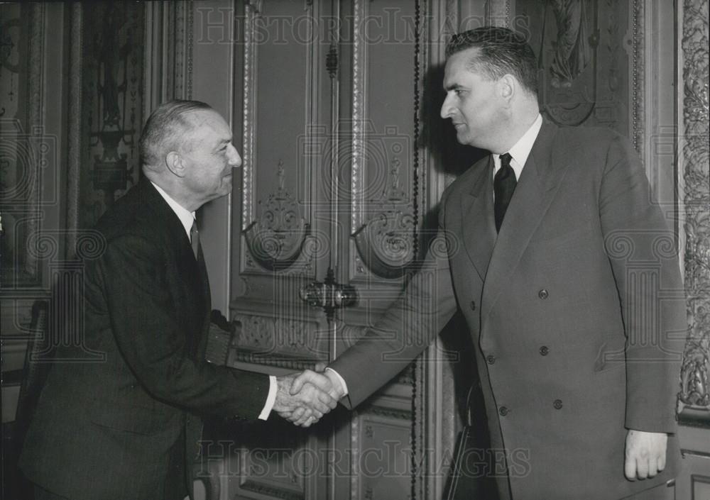 1954 Press Photo M Fouchet and M. Voizard in Tunisia - Historic Images