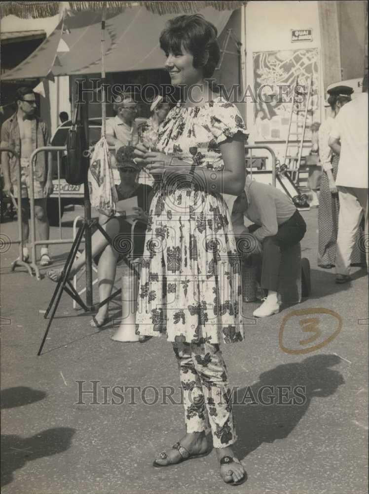 Press Photo Original Fashion Saint Tropez Marseille France - Historic Images