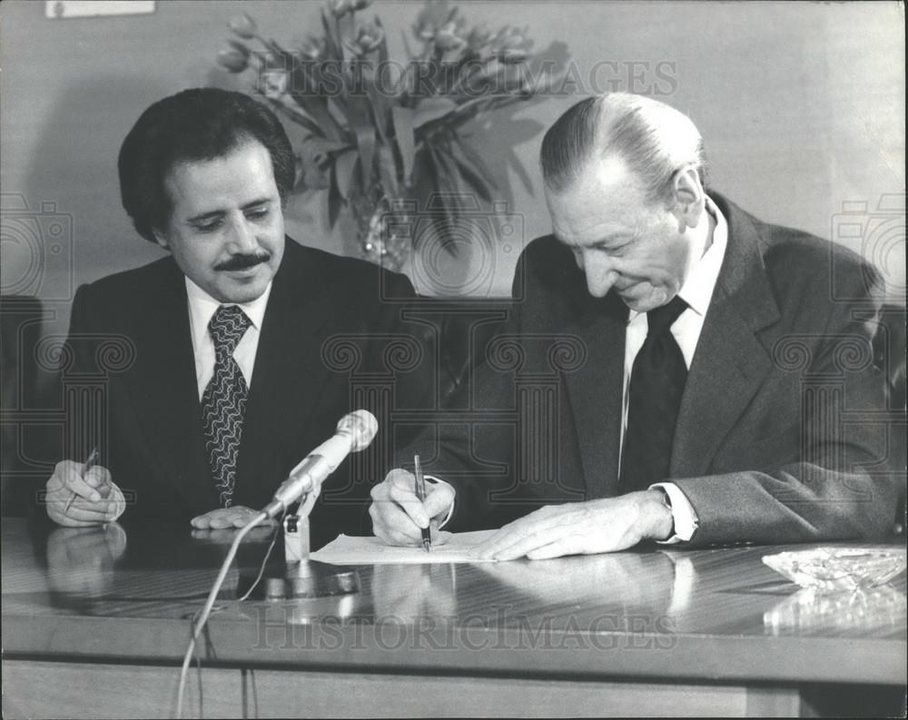 1978 Press Photo UN Sec Gen Kurt Waldheim & Saudi Pres Mr. Al-Sudeari - Historic Images