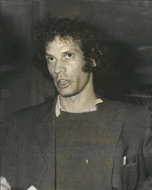 1970 Press Photo American draft dodgers in Britain form a company to raise funds - Historic Images