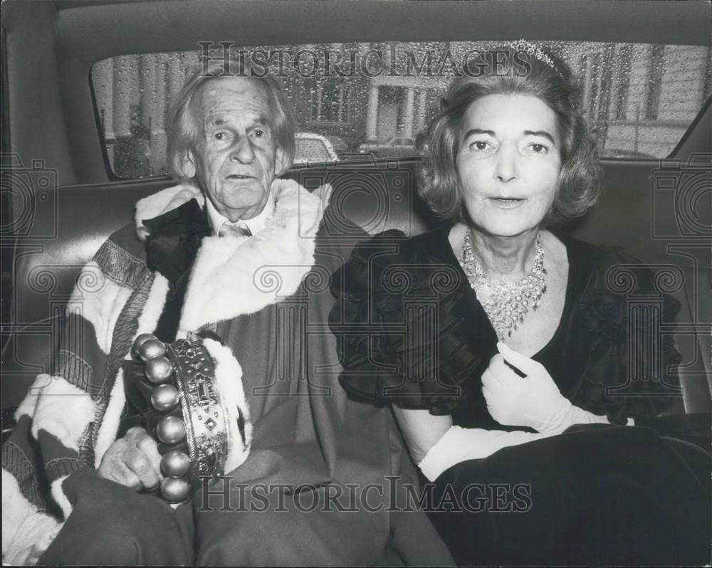 1975 Press Photo Duke Duchess Of Leinster Arriving Parliament State Opening - Historic Images