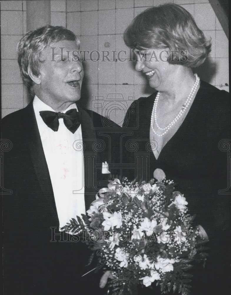 Press Photo Charlie Rivel Famous Clown Celebrates 82nd Birthday & Engagement - Historic Images