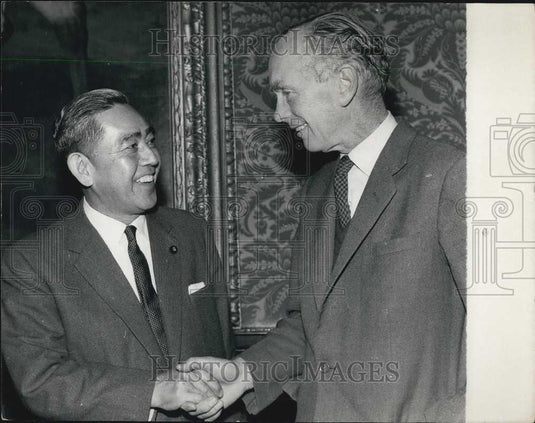 1963 Press Photo Japanese Minister Visits Lord's Home - Historic Images