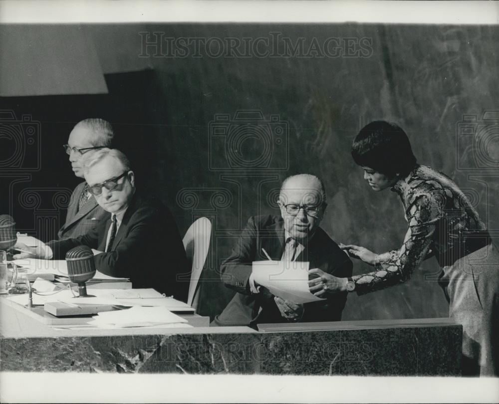 1970 Press Photo U Thant Edward Hambro Stavropoulus United Nations Anniversary - Historic Images