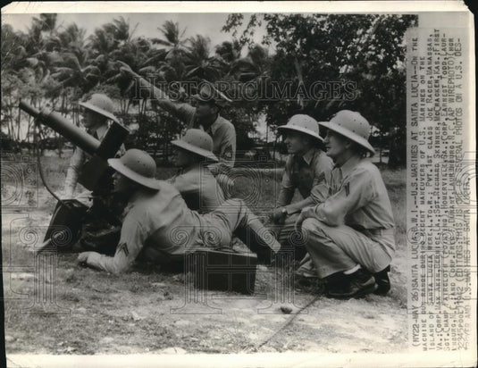 Press Photo U.S.Marine during Maneuvers on the Island of Santa Lucia. - Historic Images