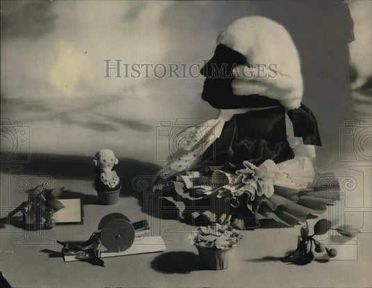 1939 Press Photo A party treats suggestion for the holidays - Historic Images