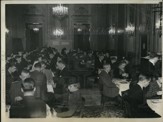 1936 Press Photo A view of the ballroom in the Stevens hotel in Chicago - Historic Images