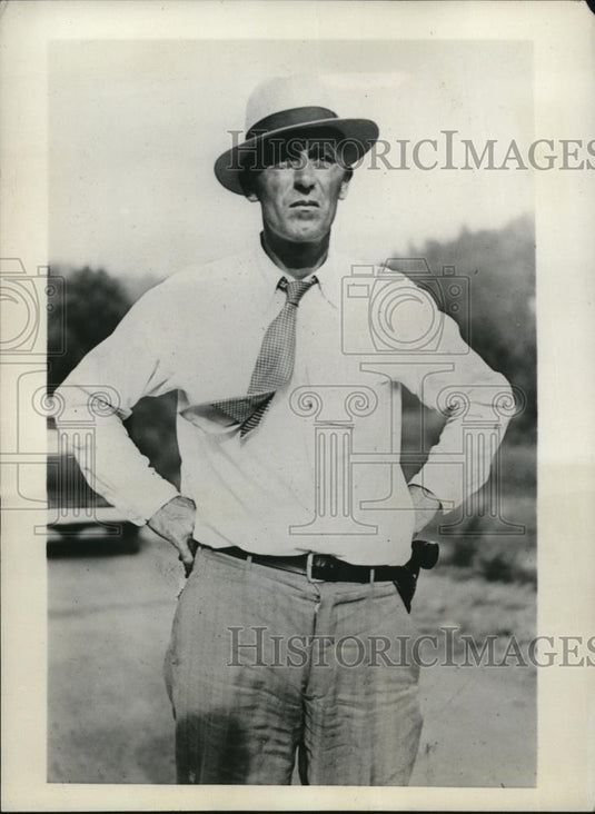 1931 Press Photo Emory Todd who was serving eviction notices on the families of - Historic Images