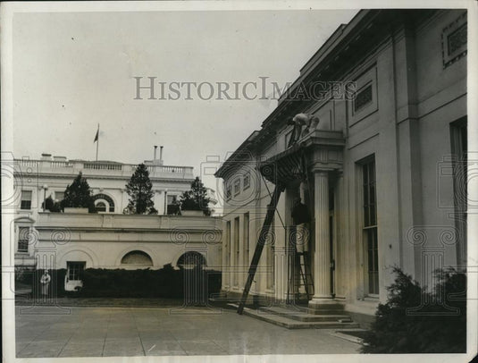 1931 Press Photo Executive Offices being Painted during Spring Cleaning - Historic Images