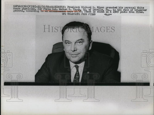 1969 Press Photo Air Force General Colonel Walter Tkach,President's Physician - Historic Images