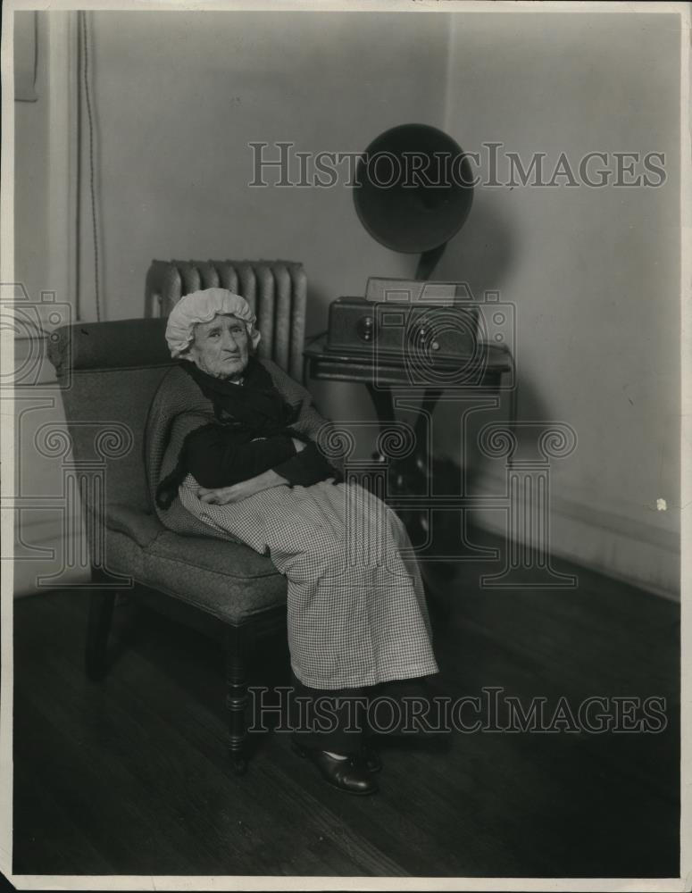 1927 Press Photo Mary White of Knozville, Tenn. Between 106 and 110 - Historic Images