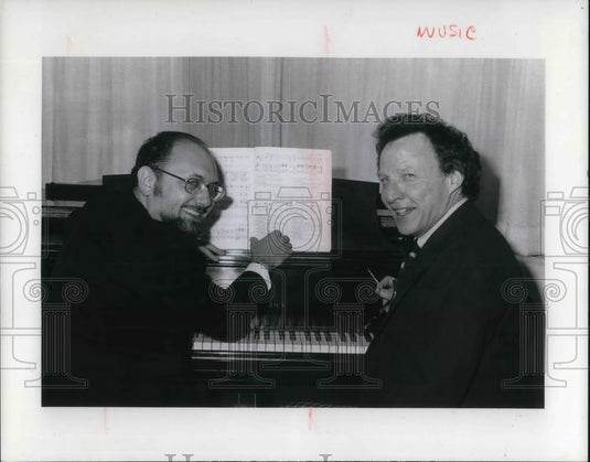 1976 Press Photo Alfred Heller and Albert Petrak Producer of Street Scene - Historic Images