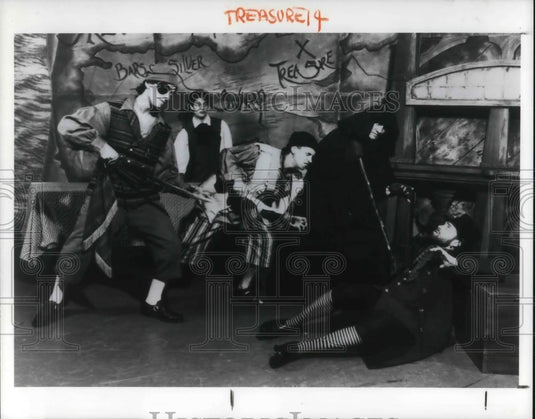 1995 Press Photo "Treasure Island" - cvp23855 - Historic Images