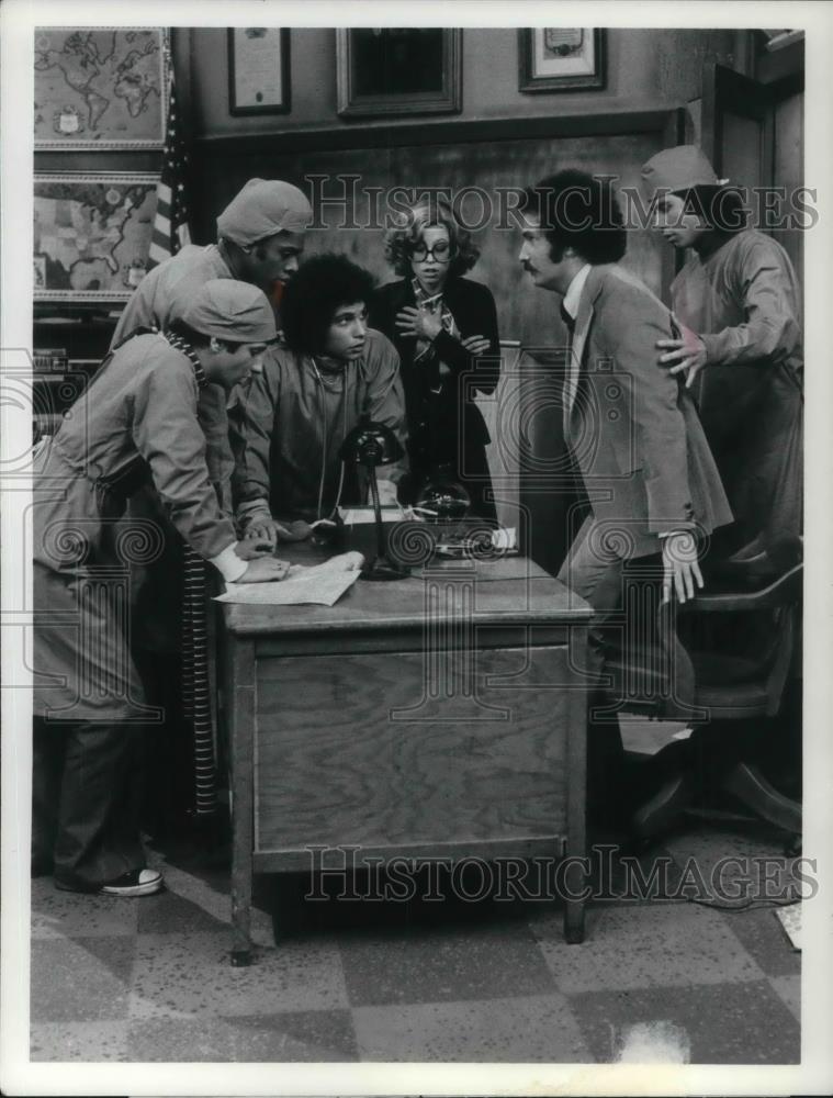 1976 Press Photo Ron Palillo Lawrence Hilton Jacobs Robert Hegyes Gabe Kaplan - Historic Images