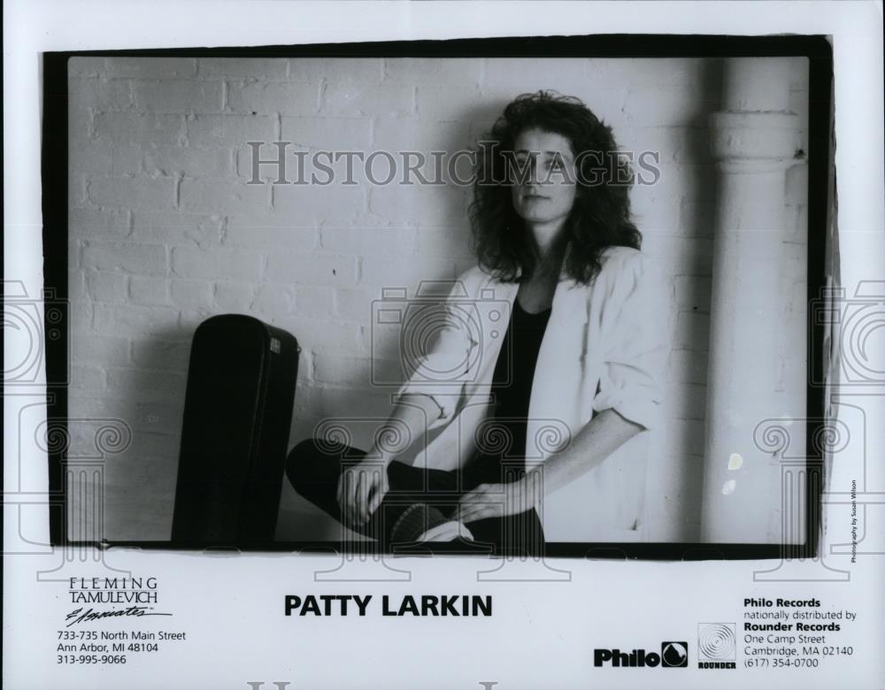 1991 Press Photo Patty Larkin Folk Urban Pop Singer Songwriter Guitarist - 763 - Historic Images