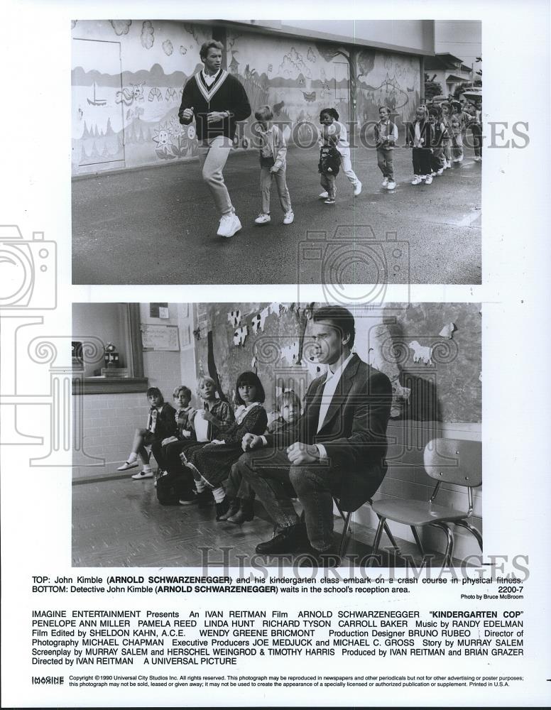 1990 Press Photo Arnold Schwarzenegger in Kindergarten Cop - 677 - cvp26242 - Historic Images