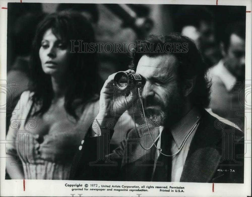 1980 Press Photo Arthur Hillier and Sophia Loren in Man of La Mancha - cvp22234 - Historic Images