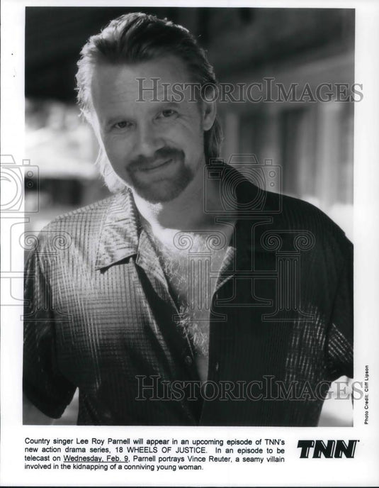 Press Photo Lee Roy Parnell as Vince Reuter in 18 Wheels of Justice - cvp22449 - Historic Images