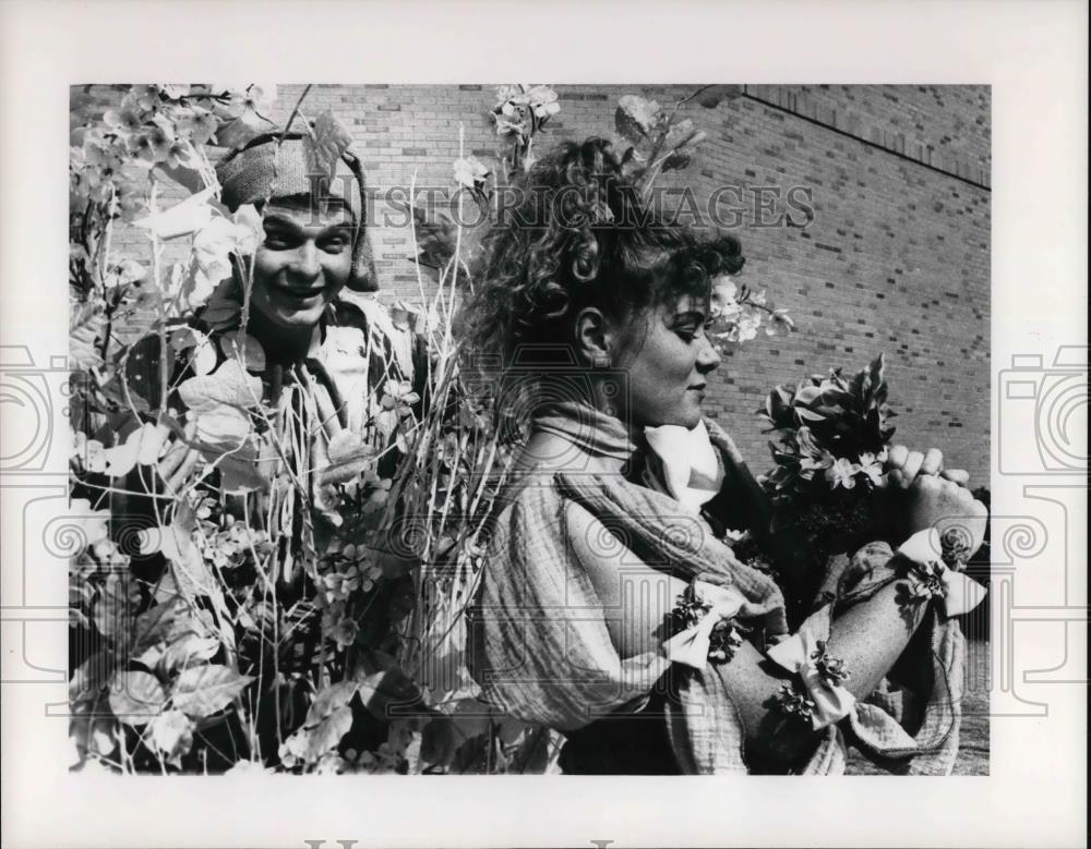 1988 Press Photo Lance Retallick and Marykae Phipps in As You Like It - Historic Images