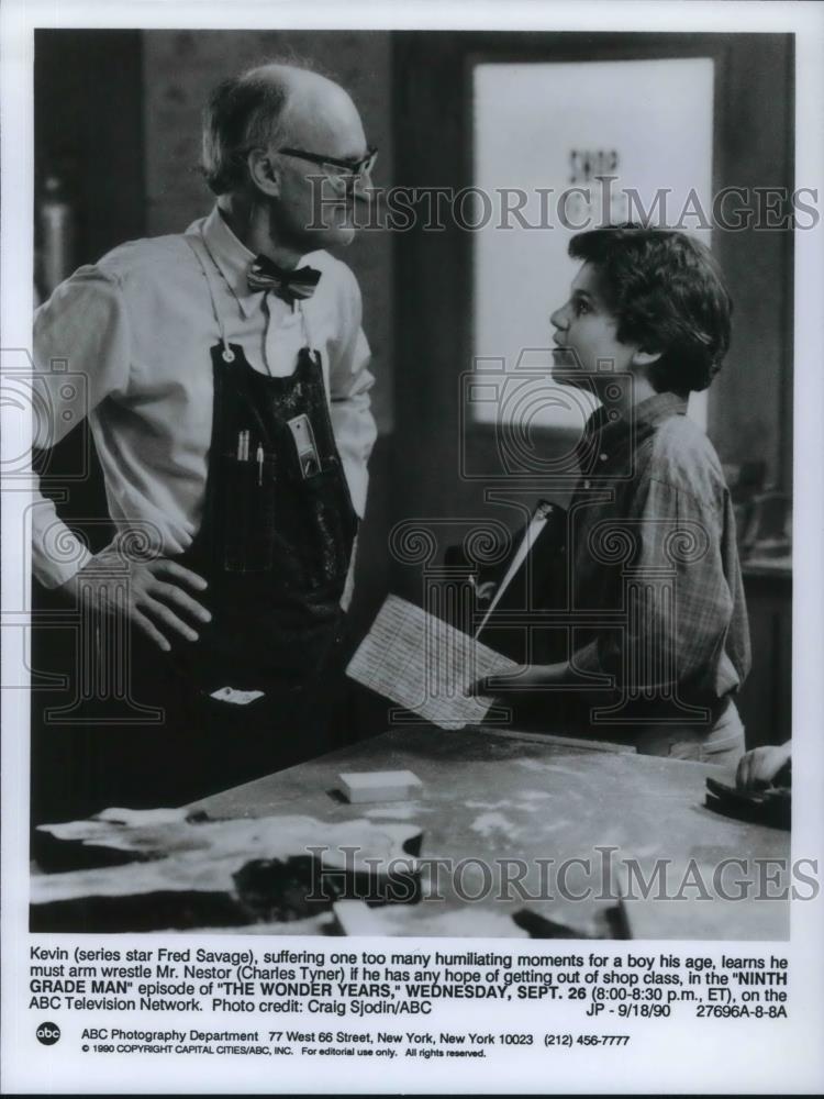 1990 Press Photo Fred Savage and Charles Tyner in The Wonder Years - cvp20175 - Historic Images