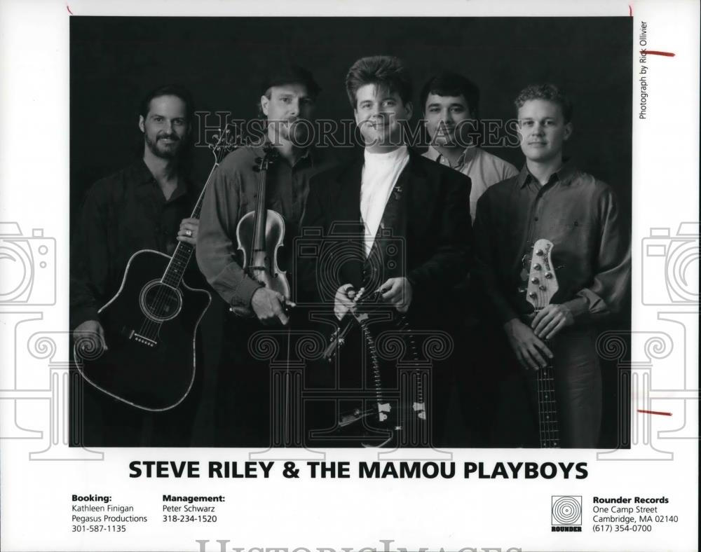 1995 Press Photo Steve Riley &amp; The Mamou Playboys - cvp24601 - Historic Images