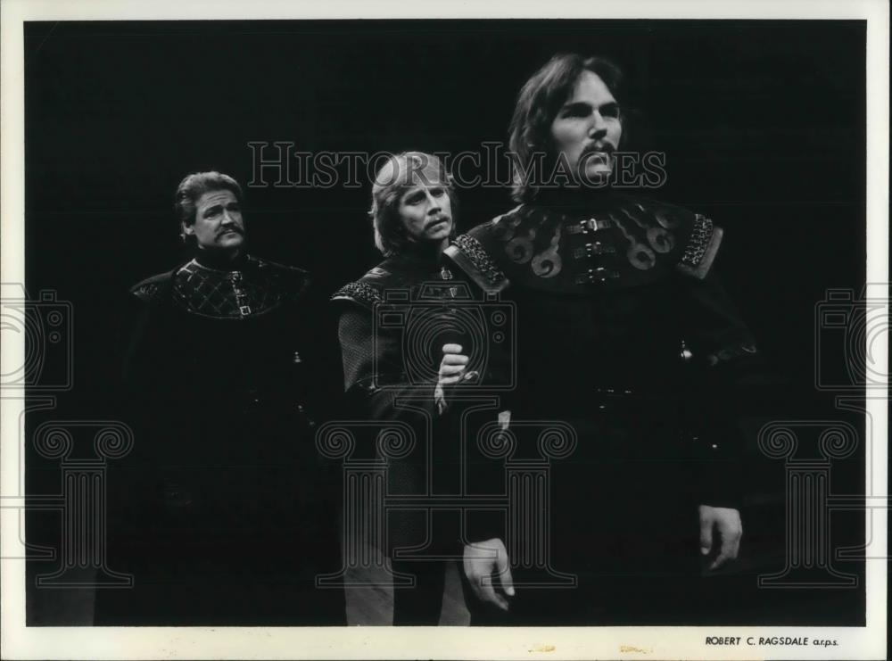 1978 Press Photo Maurice Good Jack Wetherall Stephen Russell in Macbeth - Historic Images
