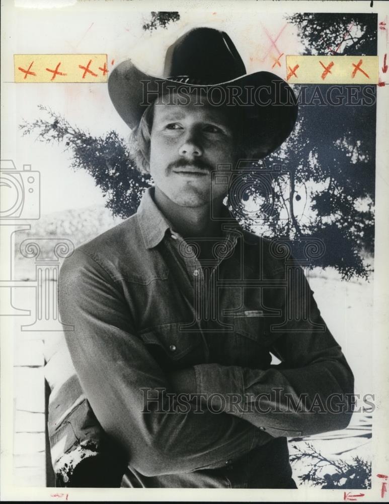 1981 Press Photo Ron Howard as Lee Mackie in Fire on the Mountain - cvp27390 - Historic Images