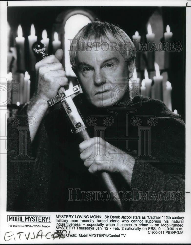 1995 Press Photo Derek Jacobi in &quot;Mobil Mystery&quot; - cvp20928 - Historic Images